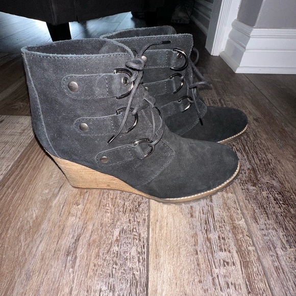 Diba Black suede booties - Picture 2 of 4